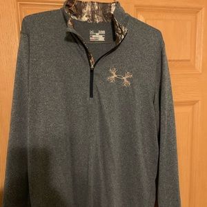 XL Under Armour 1/4 Zip